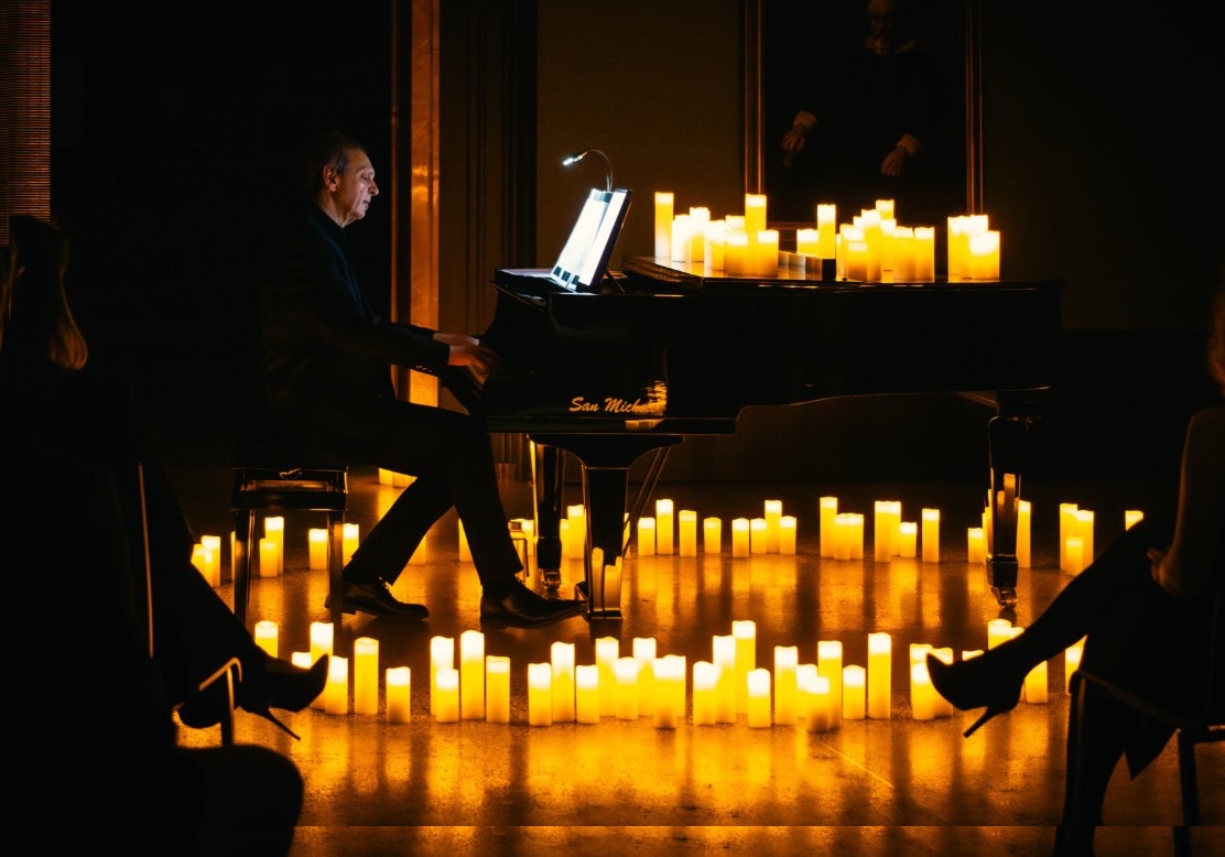 Candle Notes. Estate in Carrara 2026: arte e musica nei Giardini PwC