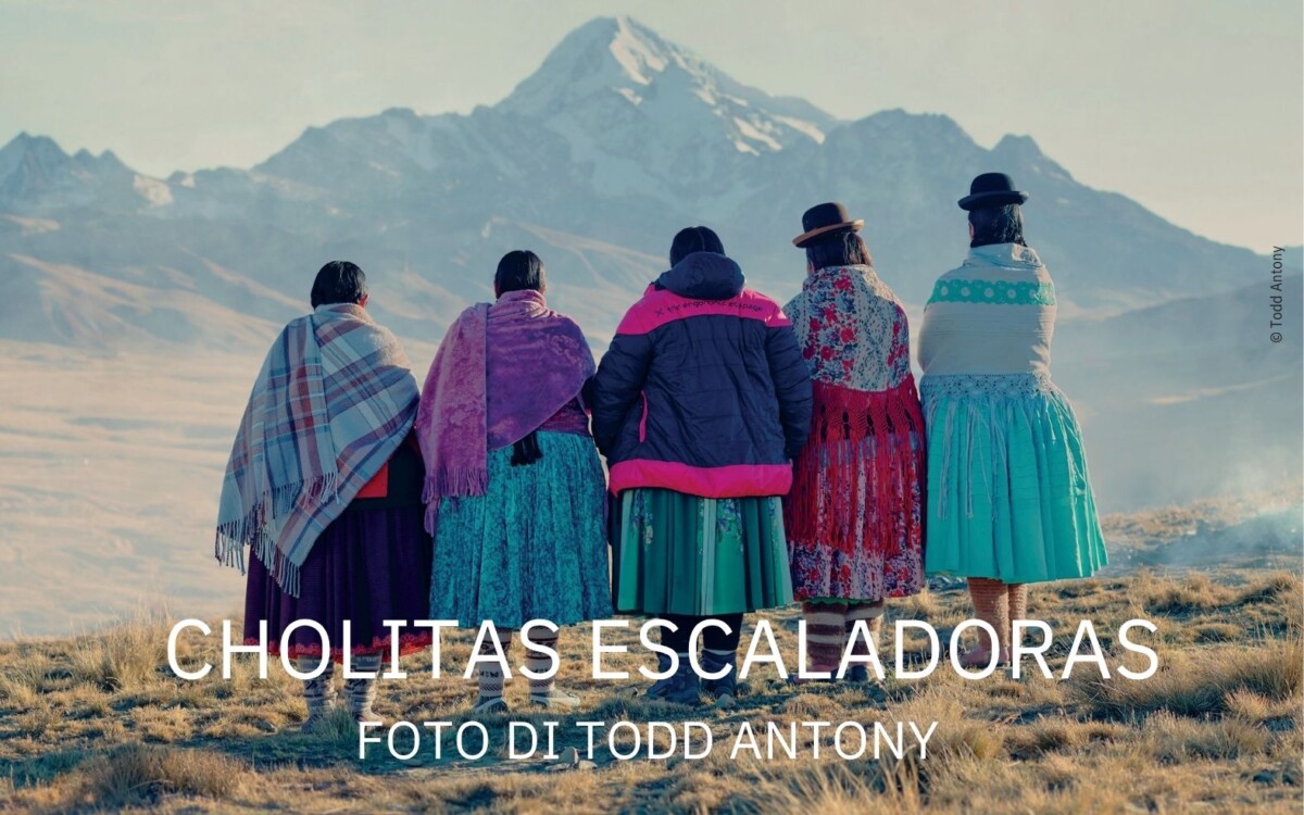 Le Cholitas Escaladoras di Todd Antony a Nembro: la nuova tappa di Fotografica on the road fino al 9 Maggio 2026